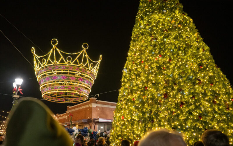 Zona Rosa Tree Lighting 2024 Nicole Bissey Photography 100