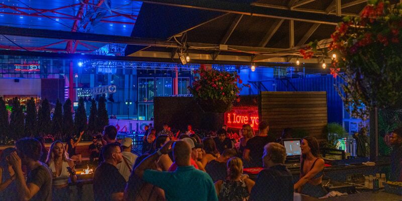 Mosaic Ultra Lounge