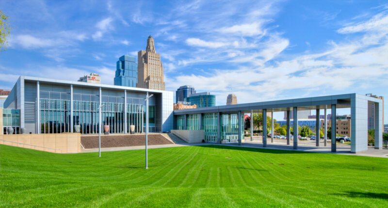 Grand Ballroom Exterior Day Time (2)