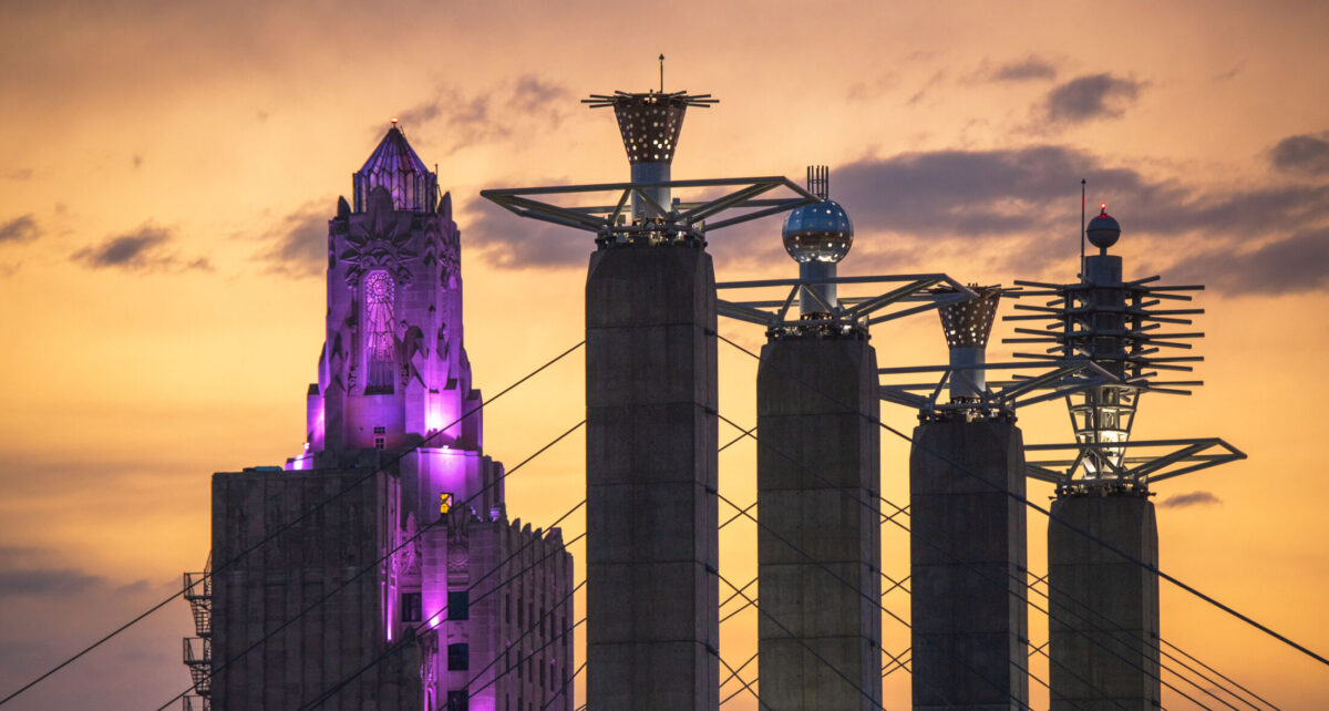 Bartle Hall Pylons – Scott Blair