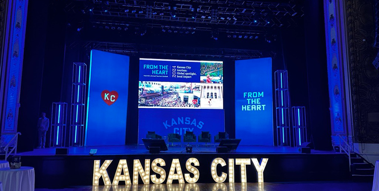 visit-kc-announces-record-breaking-28-4-million-visitors-to-kansas-city-in-2023