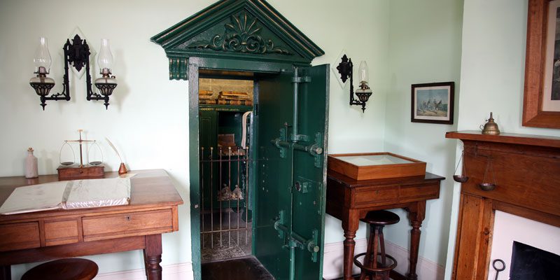 Jesse James Bank Museum – Image_2