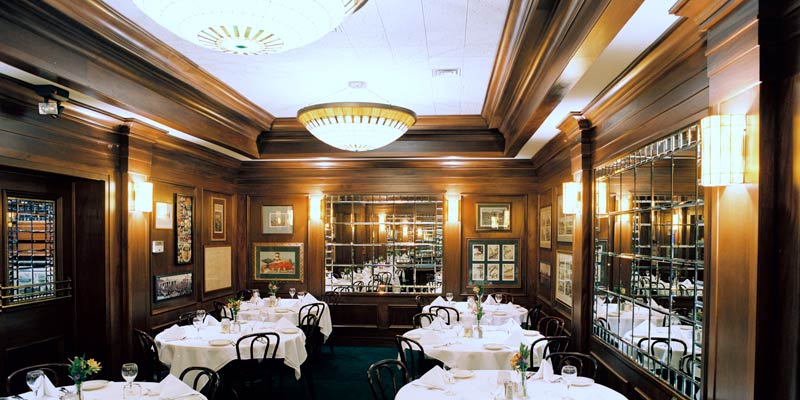 McCormick & Schmick’s Seafood & Steaks – Logo_1
