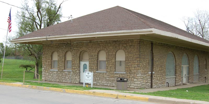 Memorial Hall – Osawatomie – Logo_1