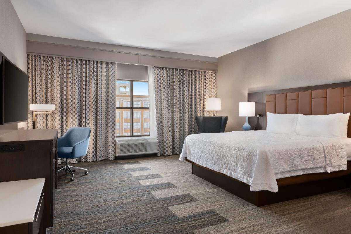 Hampton Inn & Suites Kansas City Downtown Crossroads – Image_1