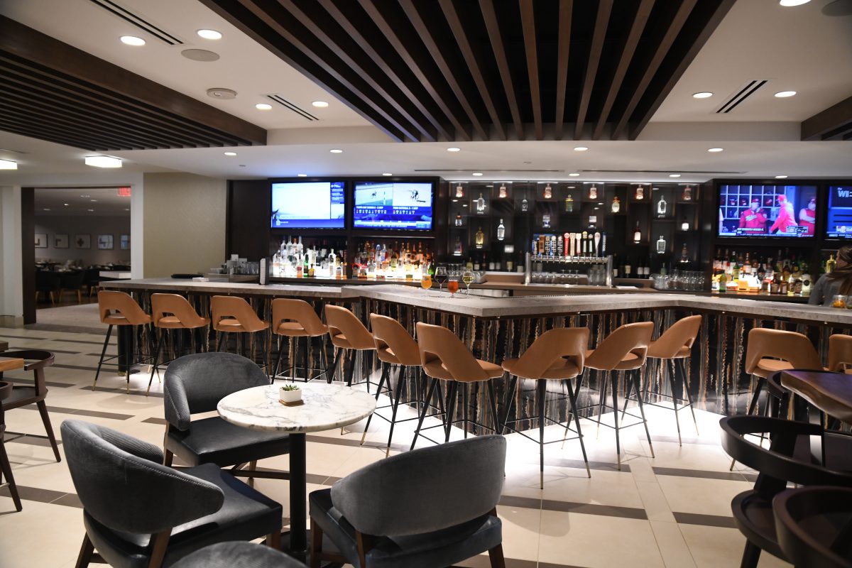 One East Urban Bar + Kitchen – Image_3