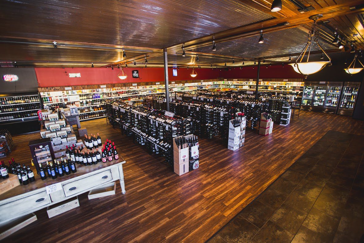 Plaza Liquor – Image_1