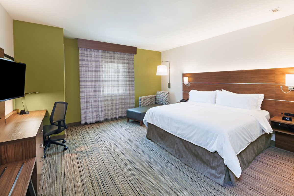 Holiday Inn Express & Suites Lenexa-Overland Park – Image_3