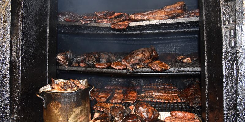 LC's Bar-B-Q