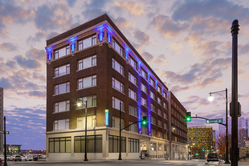 Holiday Inn Express Kansas City Downtown – Image_1 [LISTING]