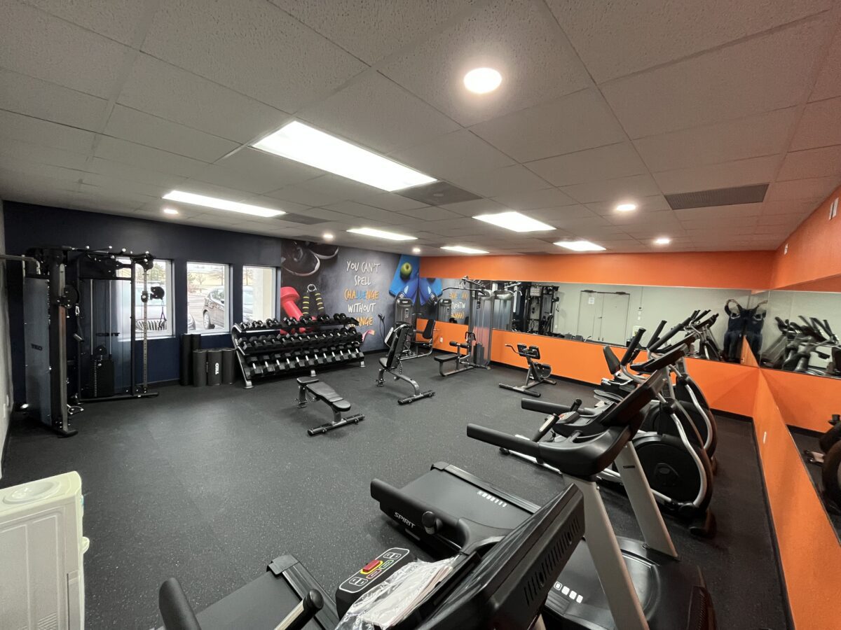 Orangewood Inn & Suites KCI – Image_4 [LISTING]