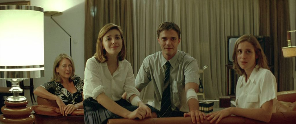 Dogtooth – Event_Image [EVENT]