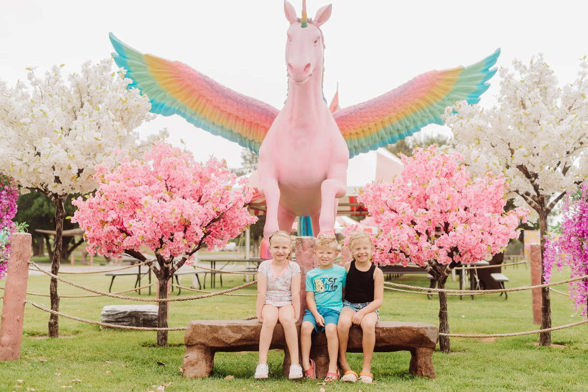 Roars and Rainbows – Event_Image2 [EVENT]