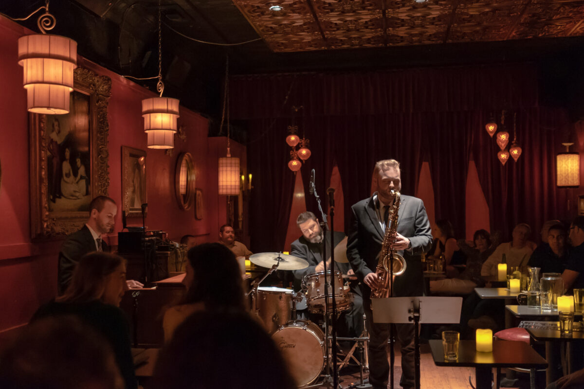 Green Lady Lounge (1) (1)