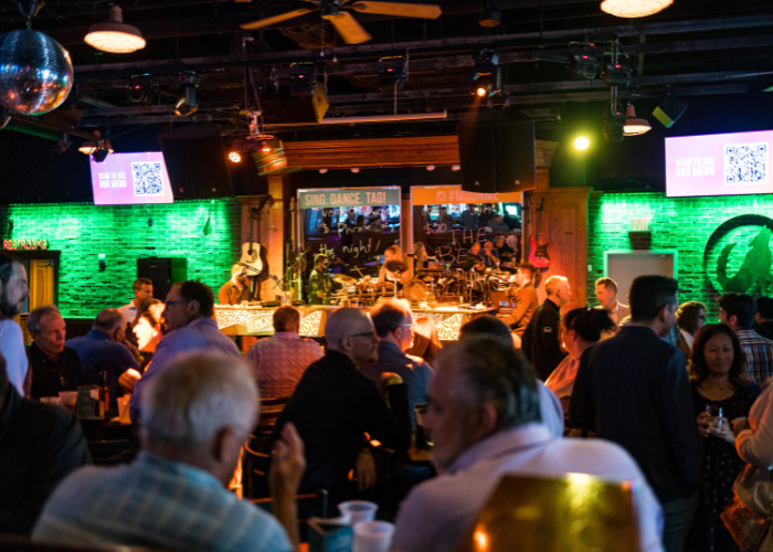 Howl at the Moon – Image_3 [LISTING]