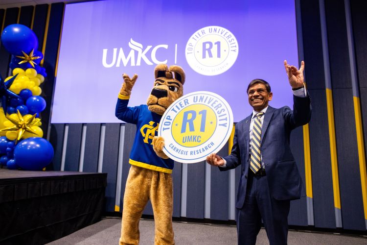 celebrating-r1-chancellor-agrawal-kc-roo