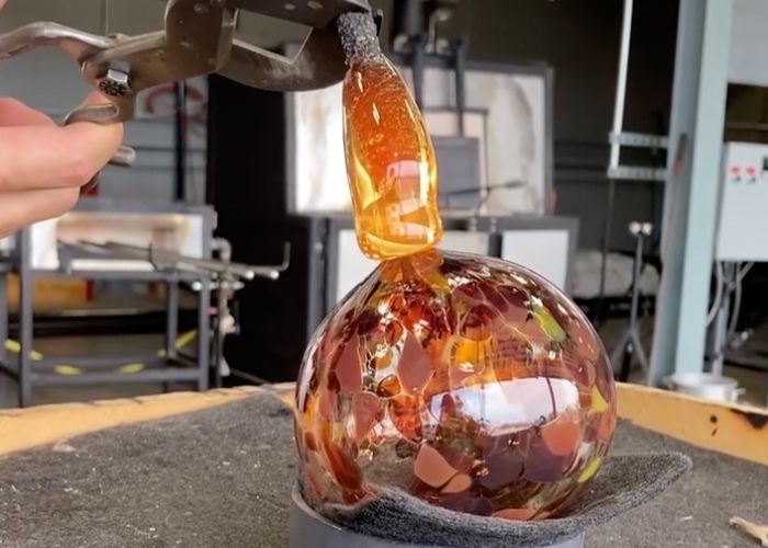 Make Your Own Ceramic and Glass Ornaments – Event_Image2 [EVENT]