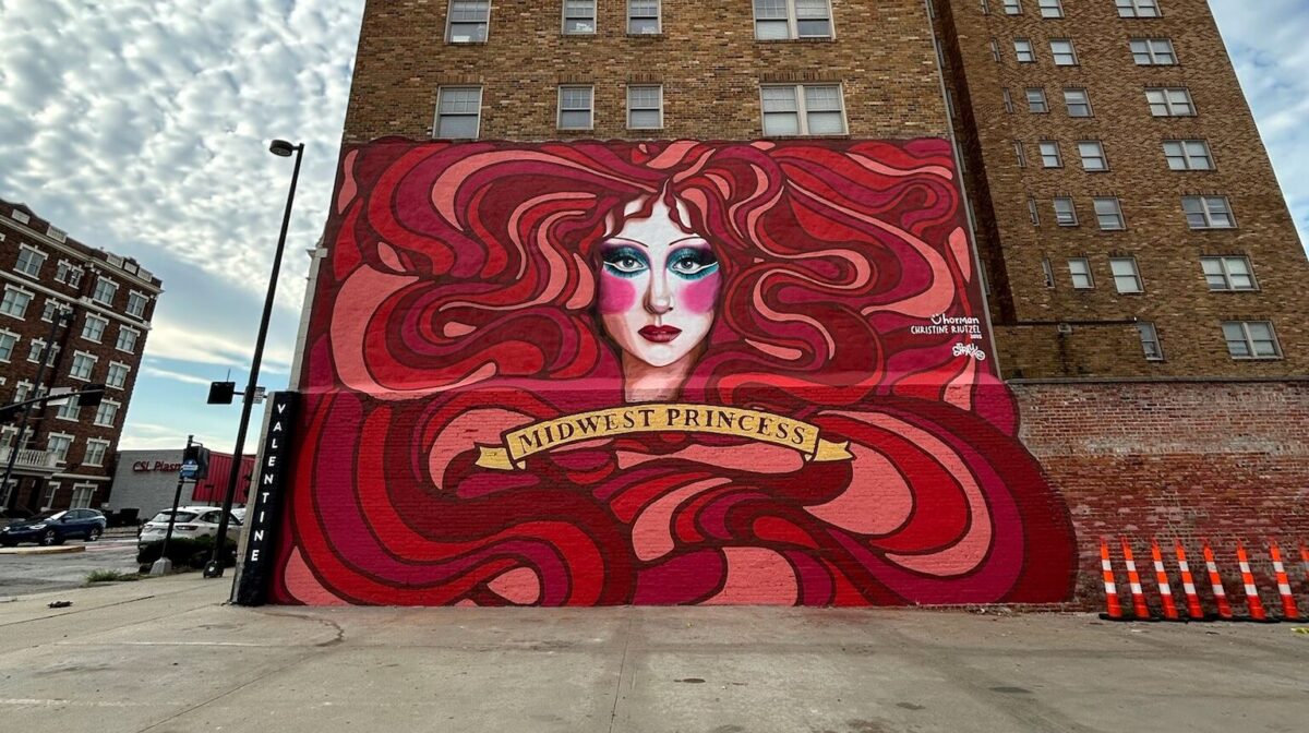 chappell roan mural