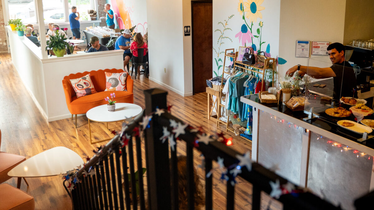 Two Sugars – Image_4 [LISTING]