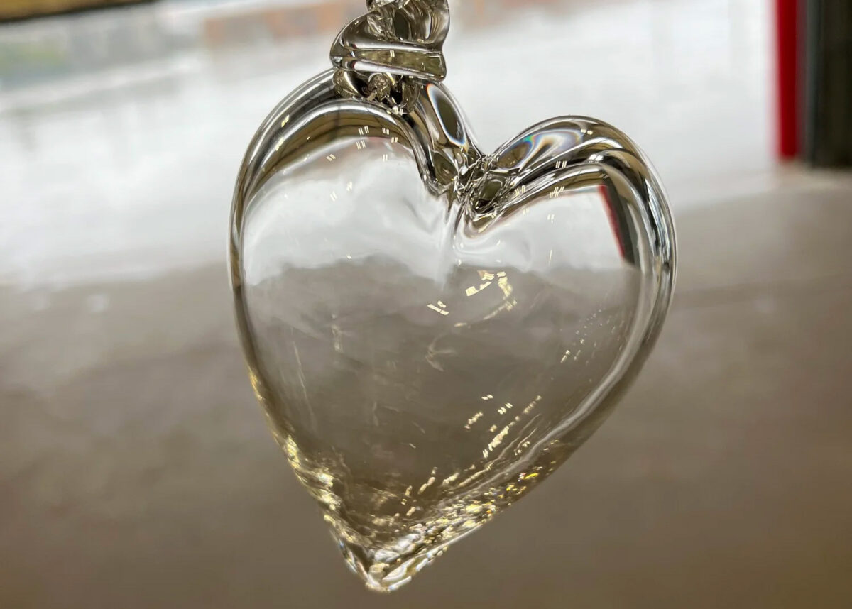 Make Your Own Glass Heart Ornament on a Friday Night – Event_Image [EVENT]