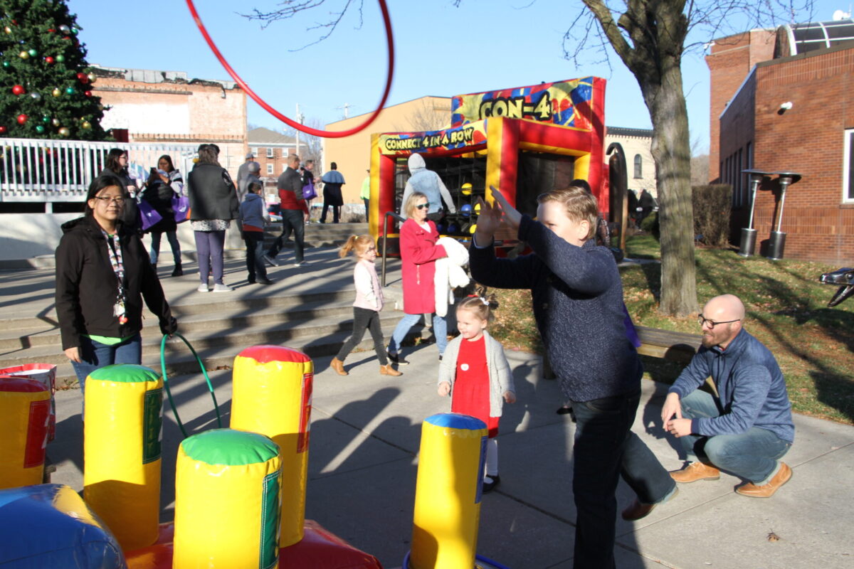 Hometown Holidays – Event_Image4 [EVENT]