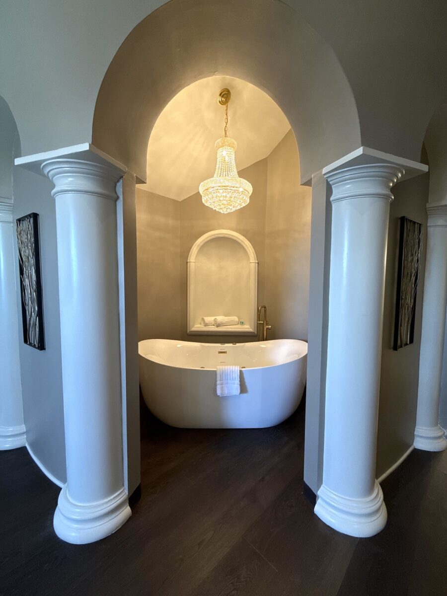 Chateau Avalon Resort & Spa – Image_4 [LISTING]