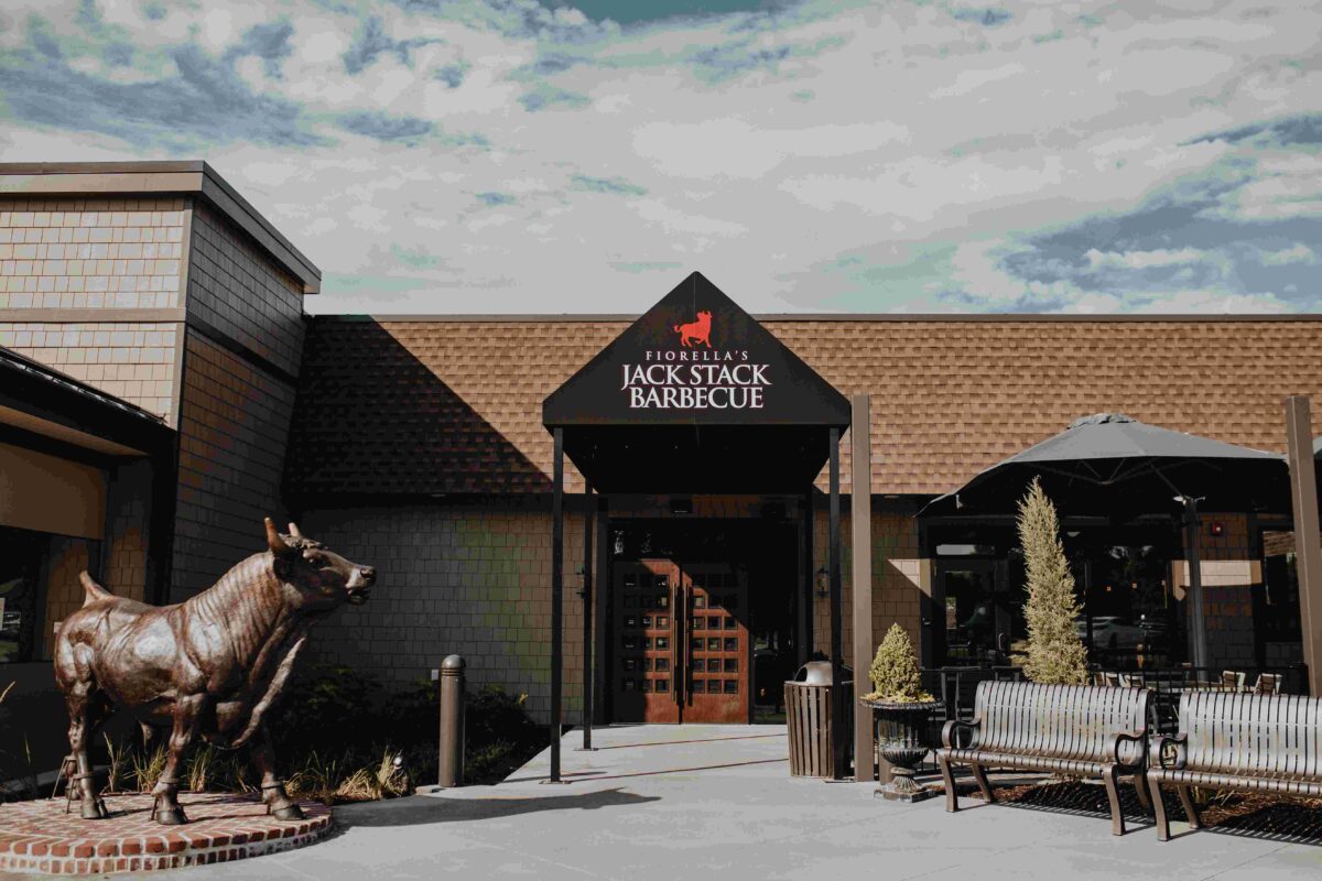 Fiorella’s Jack Stack Barbecue – Martin City – Image_1 [LISTING]