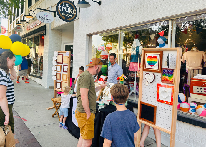 Fourth Fridays Art Walk in Downtown LS – Event_Image5 [EVENT]