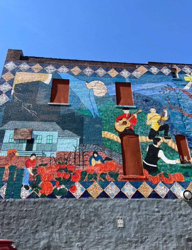 Randonnée urbaine à la découverte des fresques du centre-ville de KCK avec l'artiste José Faus – Image de l'événement [ÉVÉNEMENT]