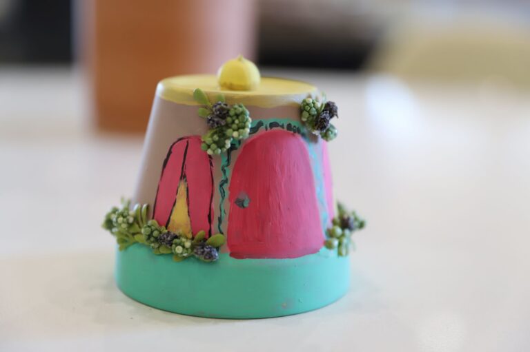 Knutselen met het gezin: een kabouterhuisje van klei – Event_Image [EVENT]