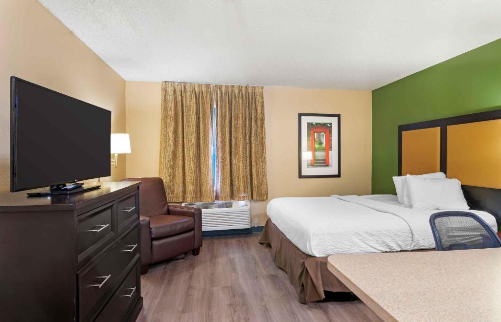 Extended Stay America Suites Kansas City – Airport – Logo_1 [LISTING]