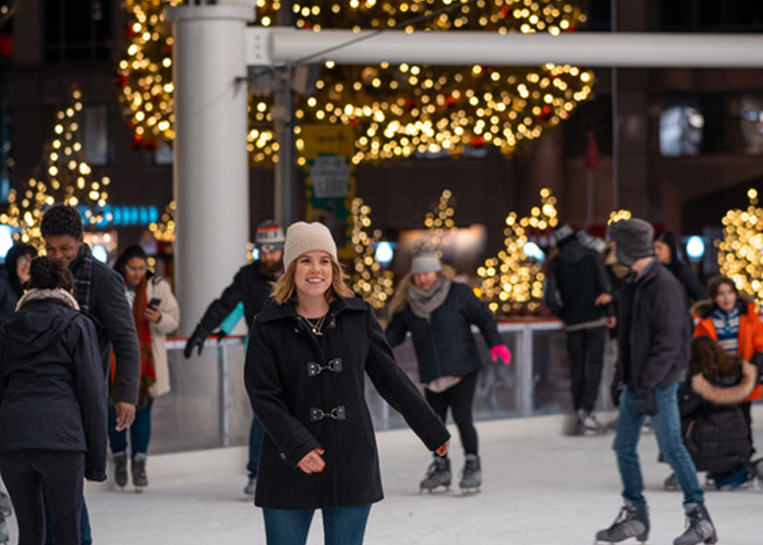 Patinage sur glace au Crown Center – Image de l'événement [EVENT]