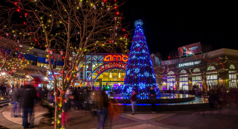 Legends Outlets – Holiday Shopping (10)