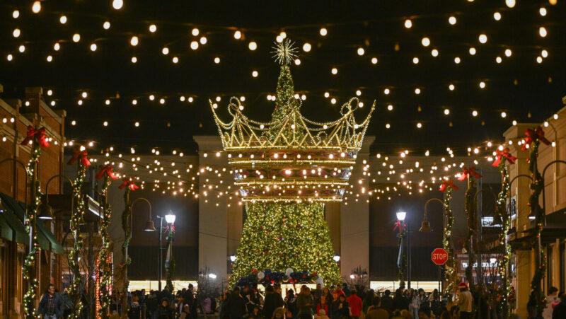 Zona Rosa Tree Lighting 2024 Nicole Bissey Photography 150