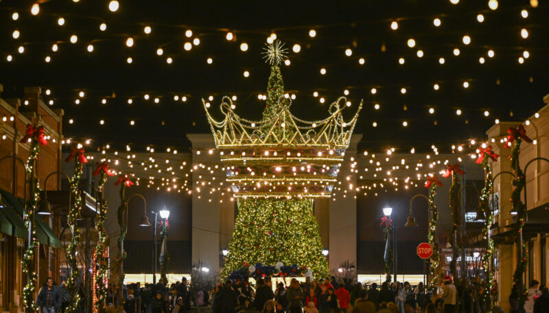 Zona Rosa Tree Lighting 2024 Nicole Bissey Photography 150
